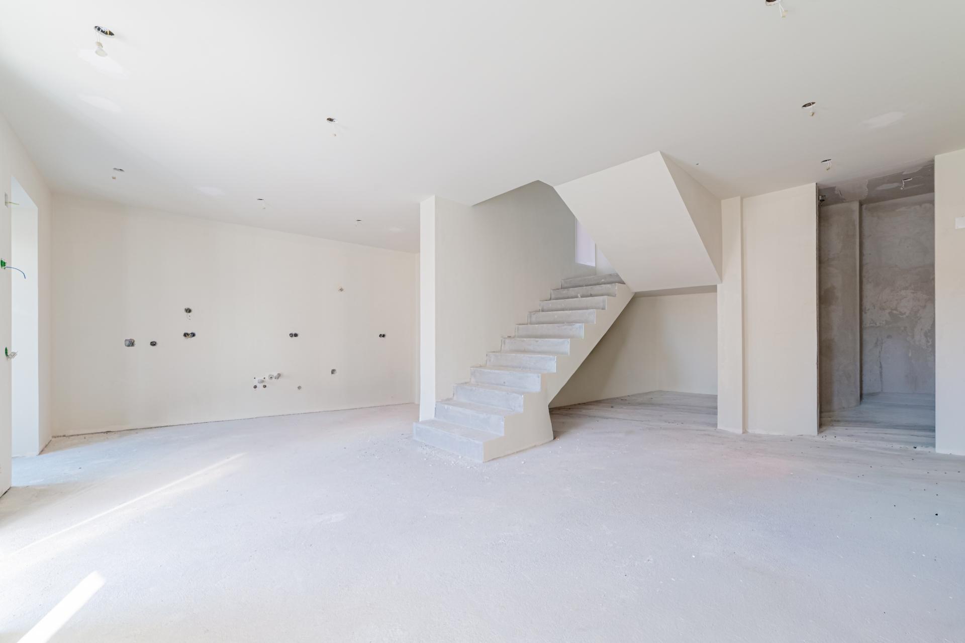 Moradia T3 com 3 Suites, em condomínio fechado no Monte Estoril