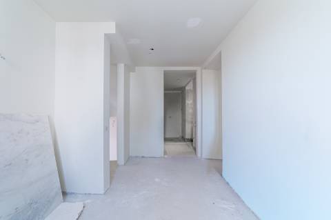 Moradia T3 com 3 Suites, em condomínio fechado no Monte Estoril