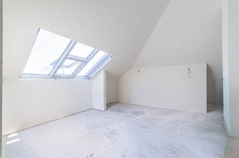 Moradia T3 com 3 Suites, em condomínio fechado no Monte Estoril