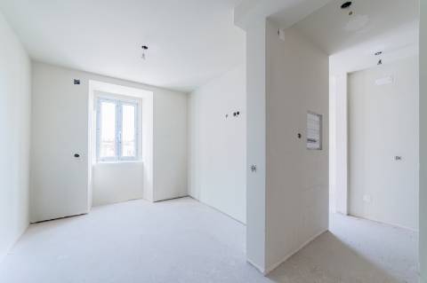 Moradia T3 com 3 Suites, em condomínio fechado no Monte Estoril