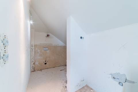 Moradia T3 com 3 Suites, em condomínio fechado no Monte Estoril