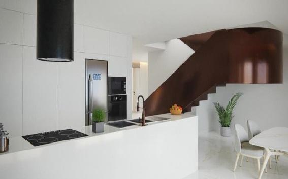 Loft T1 de Luxo em Condomínio Privado - Monte Estoril