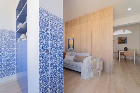 Um apartamento cheio de alma, num pedaço de Lisboa com arte, luz e história