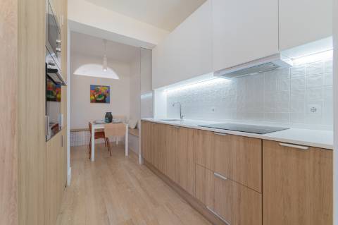 Um apartamento cheio de alma, num pedaço de Lisboa com arte, luz e história