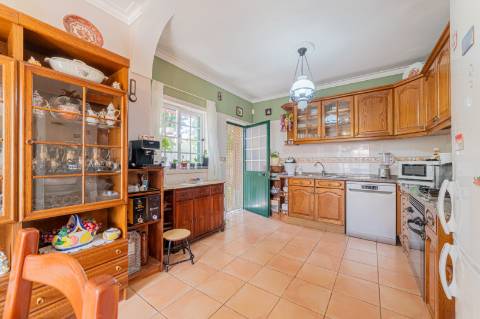 Moradia T2+3 Mobilada em Azeitão