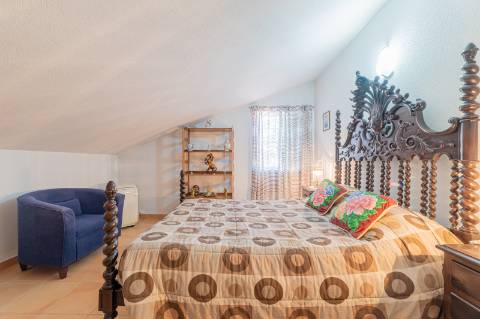 Moradia T2+3 Mobilada em Azeitão