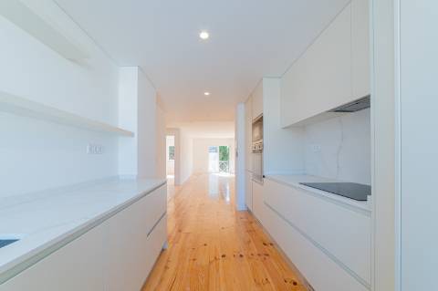 T2 em condomínio fechado no Monte Estoril