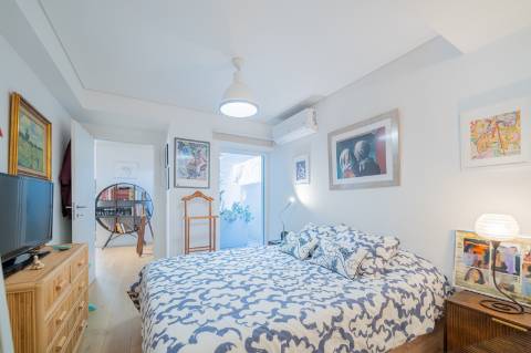 Apartamento T2+1 com jardim privativo no Condomínio Jardins do Mar, Sesimbra