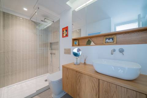 Apartamento T2+1 com jardim privativo no Condomínio Jardins do Mar, Sesimbra