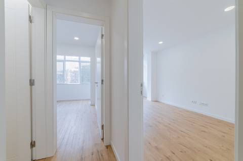 T2 Totalmente Remodelado - Rua Comandante António Feio, Almada