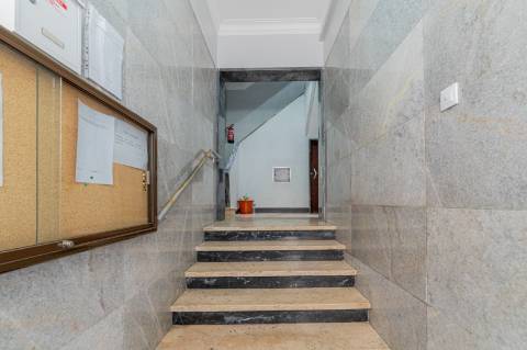 T2 Totalmente Remodelado - Rua Comandante António Feio, Almada