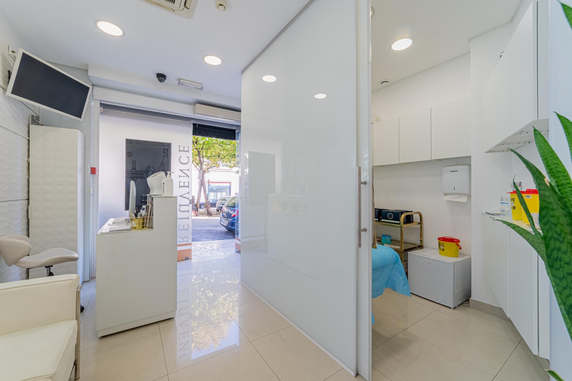 Trespasse de Salão de Beleza - Localização Premium na Avenida Casal Ribeiro, Lisboa