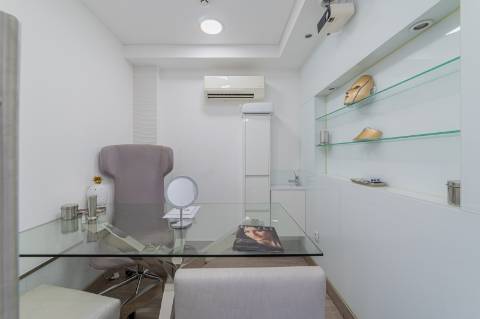 Trespasse de Salão de Beleza - Localização Premium na Avenida Casal Ribeiro, Lisboa