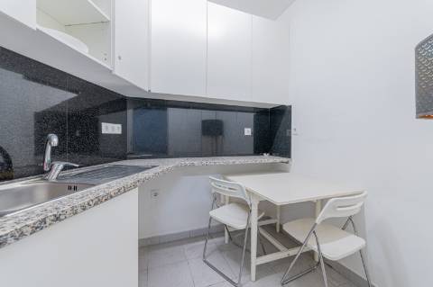 Trespasse de Salão de Beleza - Localização Premium na Avenida Casal Ribeiro, Lisboa