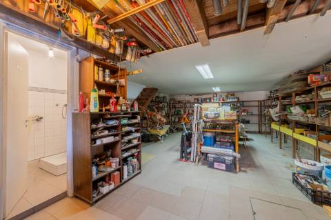 Armazém amplo em Campo de Ourique