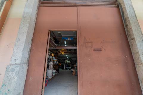 Armazém amplo em Campo de Ourique