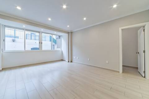 Apartamento T3 em Almada