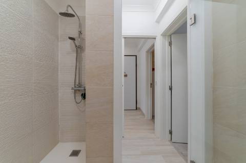 Apartamento T3 em Almada