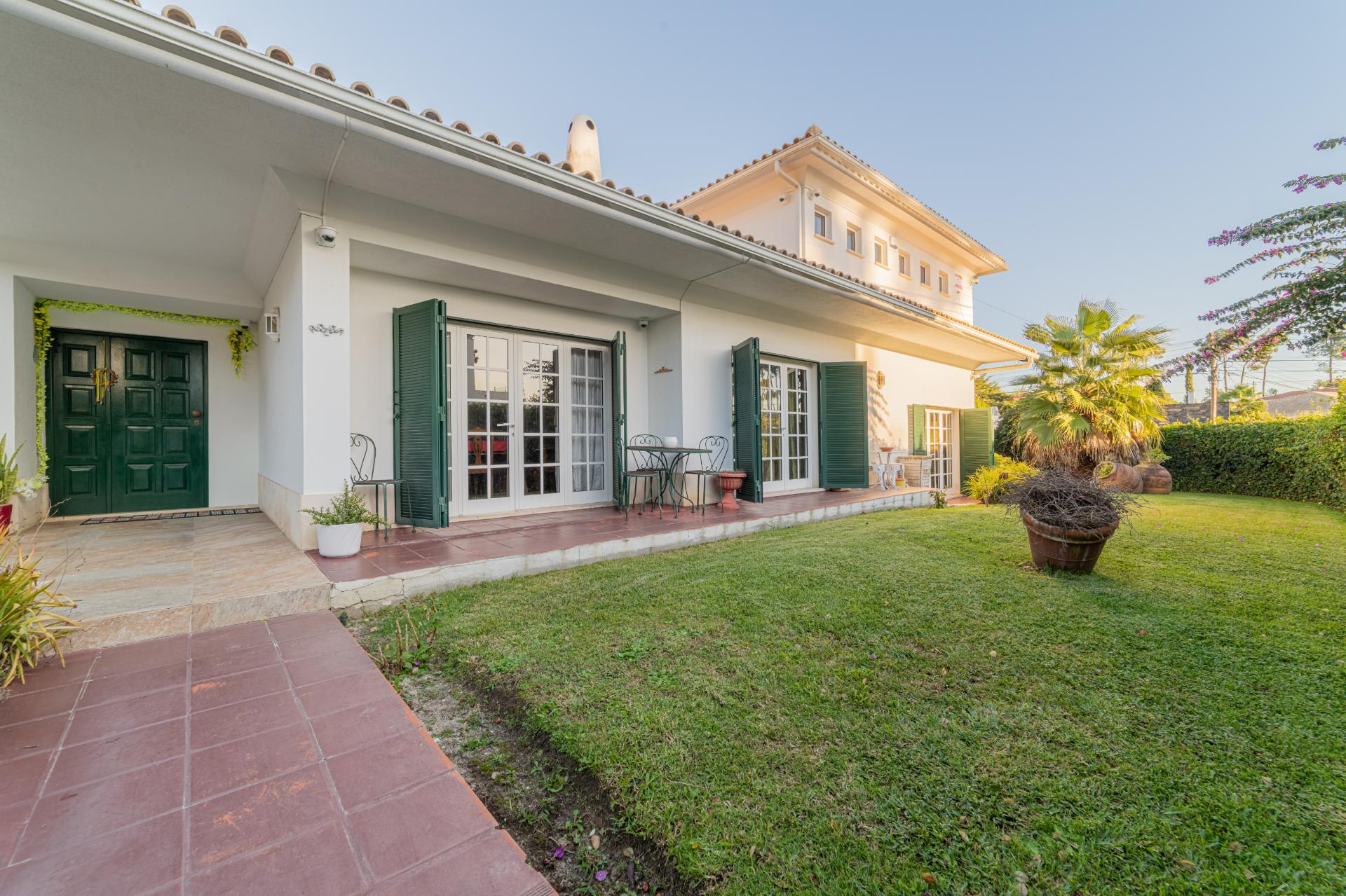 Moradia T5 na Verdizela com 400m2, num terreno total de 1.200m2