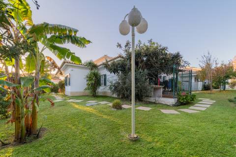 Moradia T5 na Verdizela com 400m2, num terreno total de 1.200m2