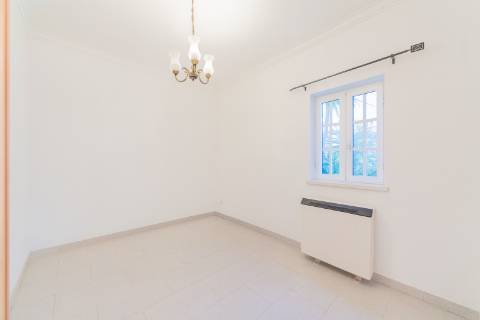 Moradia T5 na Verdizela com 400m2, num terreno total de 1.200m2