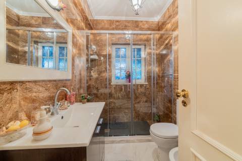 Moradia T5 na Verdizela com 400m2, num terreno total de 1.200m2