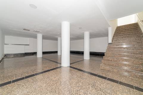 Loja na Barão Sabrosa, em Lisboa