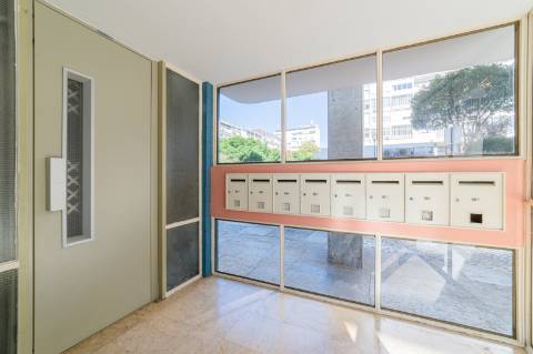 T4 Duplex de 152 m² com garagem nas Arcadas da Infante Santo - ideal para famílias ou expatriados