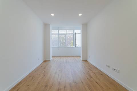 T2 Totalmente Remodelado - Rua Comandante António Feio, Almada