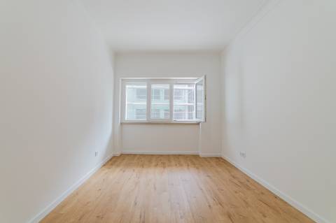 T2 Totalmente Remodelado - Rua Comandante António Feio, Almada