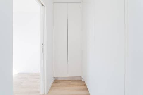 Apartamento T3 totalmente remodelado, em Cacilhas, Almada