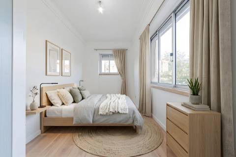 Arrendamento na Graça - Excelente T1 acabado de remodelar