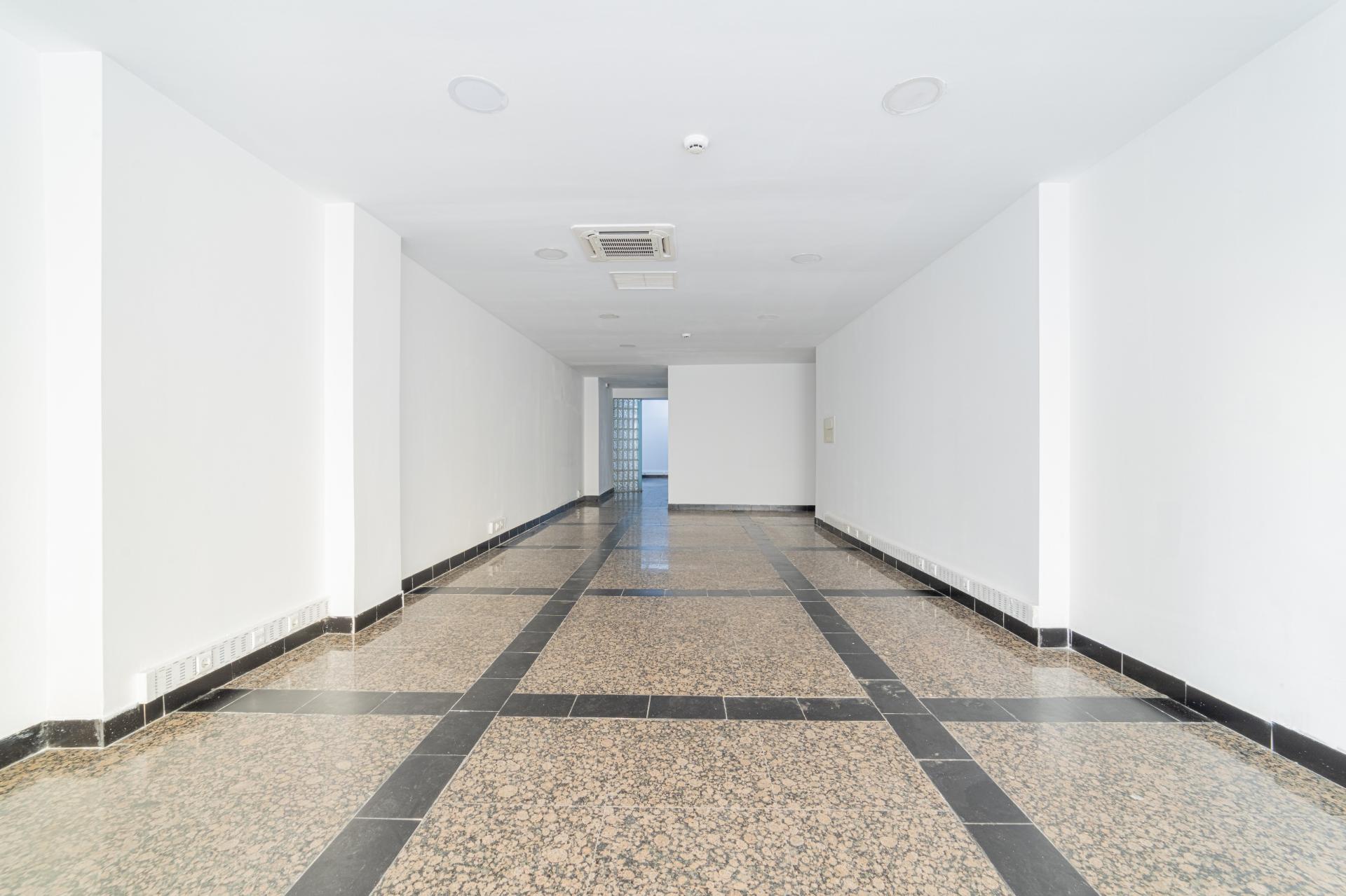 Loja na Barão Sabrosa