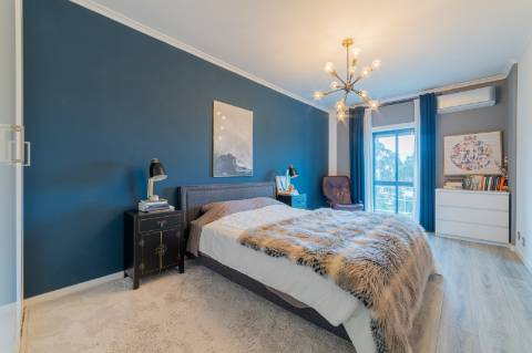 T3 Mobilado em Vale Flores | Espaço, Conforto e Localização Estratégica