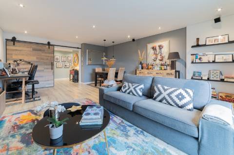 T3 Mobilado em Vale Flores | Espaço, Conforto e Localização Estratégica