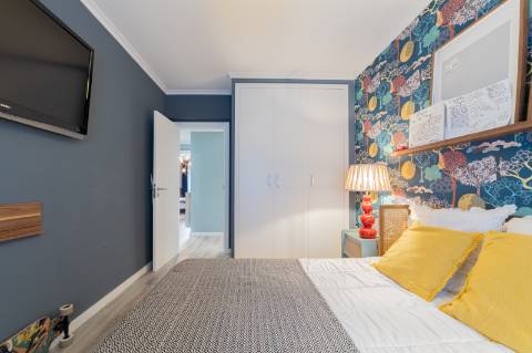 T3 Mobilado em Vale Flores | Espaço, Conforto e Localização Estratégica