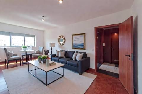 Arrendamento - Apartamento T2 nas Olaias