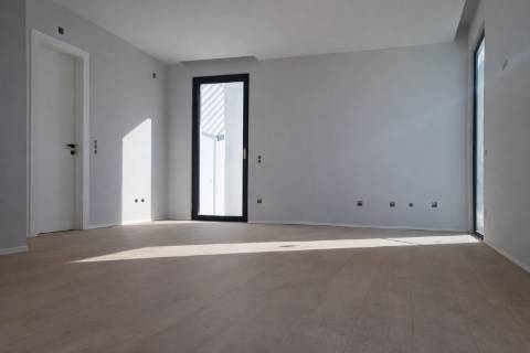 Moradia de Luxo em Sesimbra com Design Exclusivo e Vistas Incomparáveis