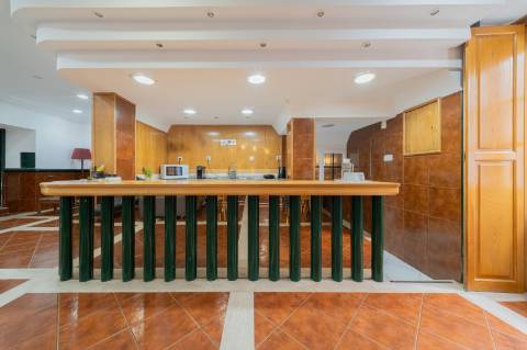 Prédio Urbano em Propriedade Total com Potencial Residencial - Campo de Ourique / Largo do Rato, Lisboa