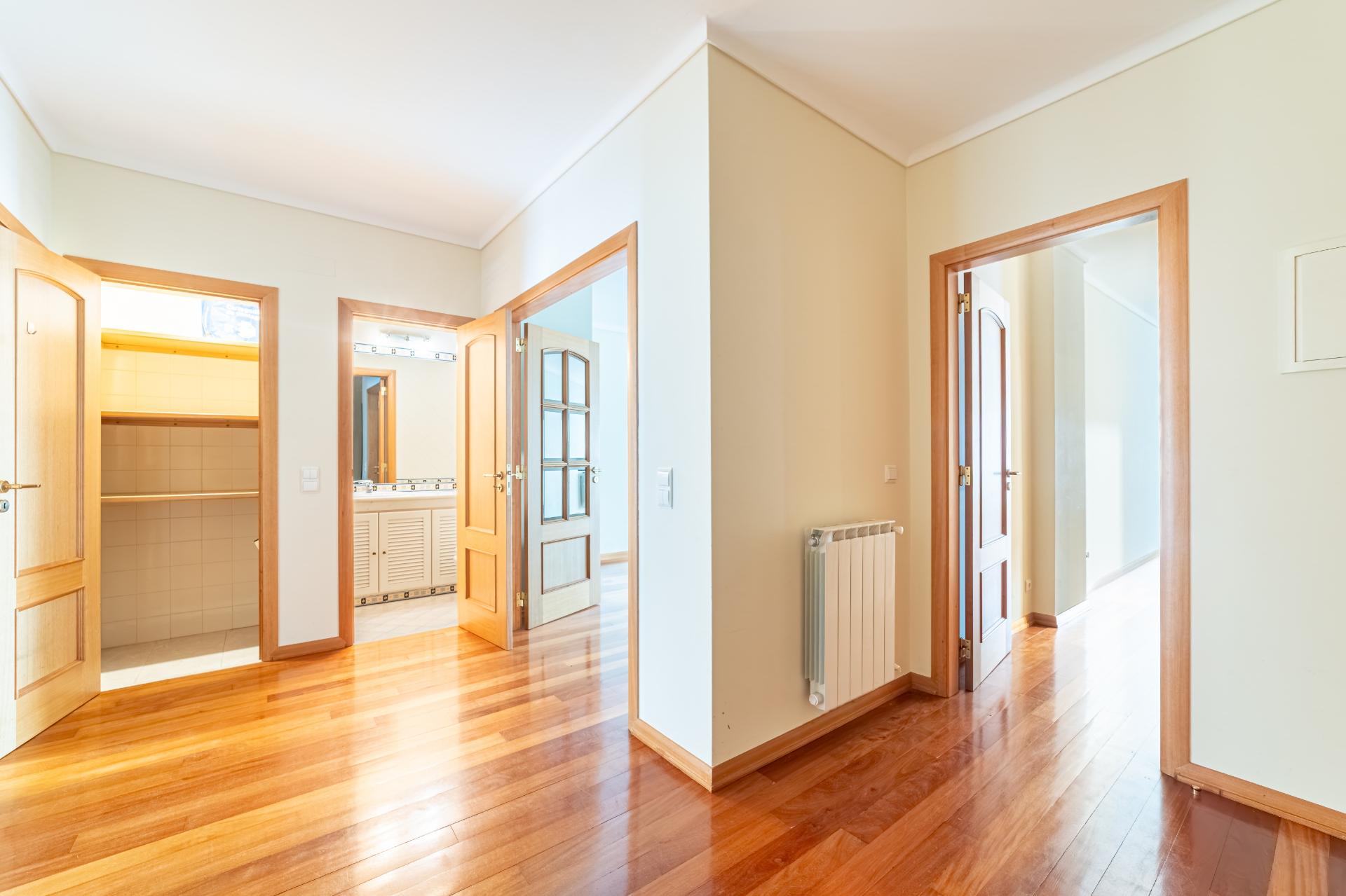 T2 com BOX Urbanização Jardins da Parede