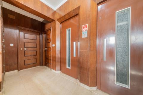 Elegante T3 no Bairro do Rosário em Cascais