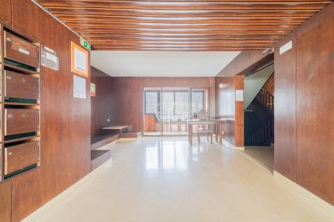 Elegante T3 no Bairro do Rosário em Cascais