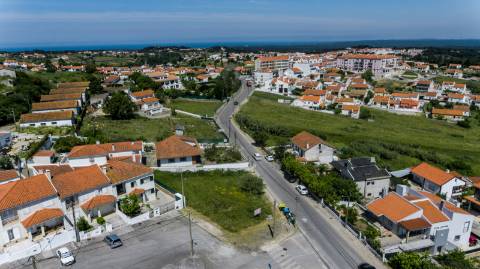 Terreno com 380m² em Almoinha Sesimbra