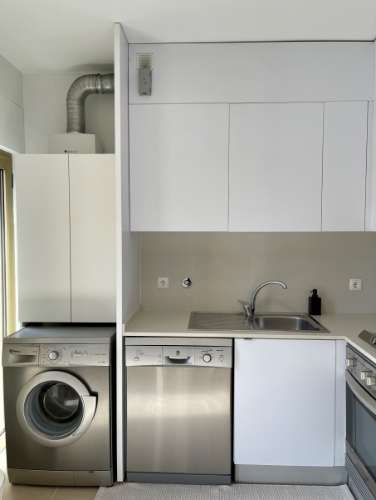 T1 com estacionamento nas Avenidas Novas