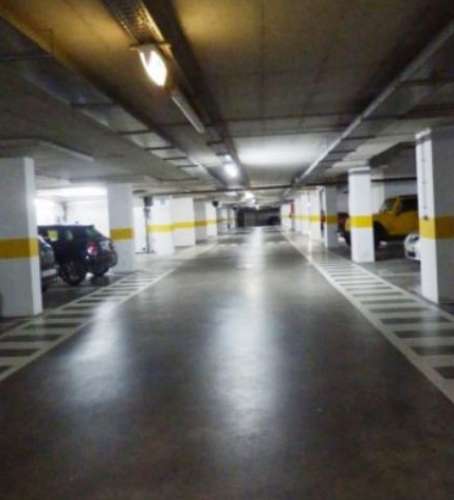 T1 com estacionamento nas Avenidas Novas