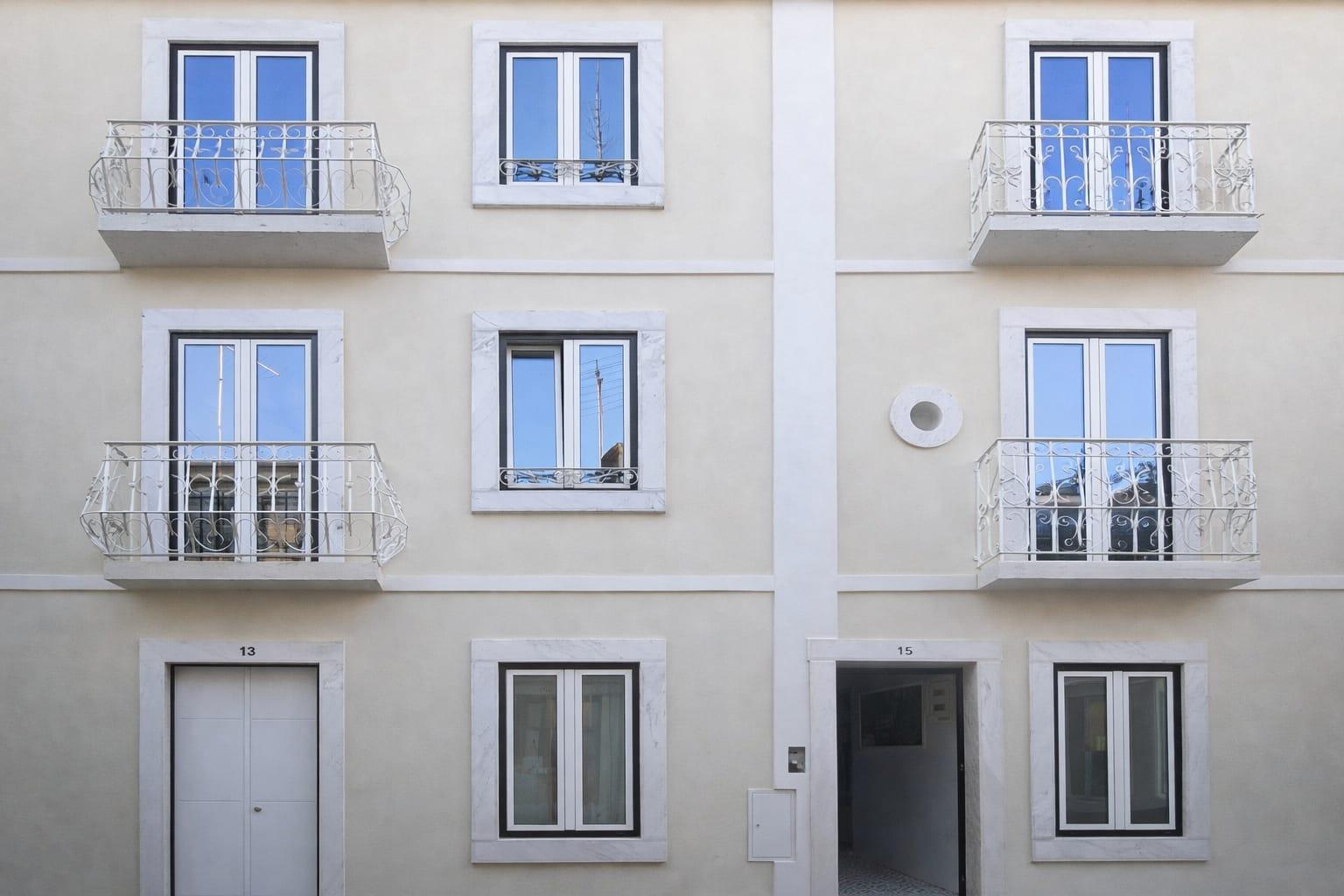 Prédio Reabilitado no Centro Histórico de Setúbal com 6 Apartamentos