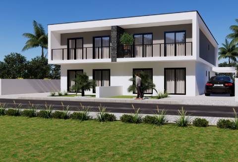 Moradia com piscina em Fernão Ferro