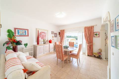 Moradia T3 com Jardim e Piscina entre Mafra e Ericeira