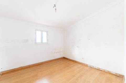 Moradia unifamiliar T3+1 situada na Lagoa de Albufeira