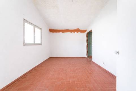 Moradia unifamiliar T3+1 situada na Lagoa de Albufeira